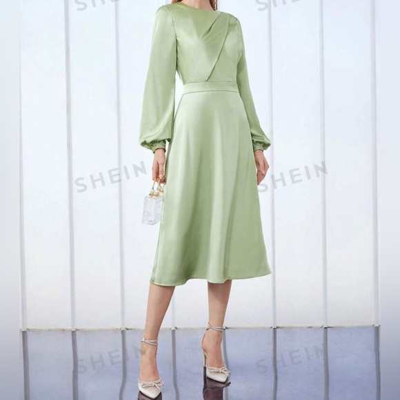 Alexia Satin Balloon Sleeve Midi
